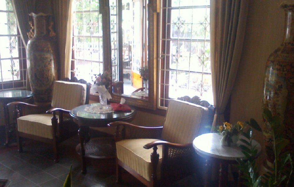La Nostalgie Boutique Guest House Бандунг Экстерьер фото